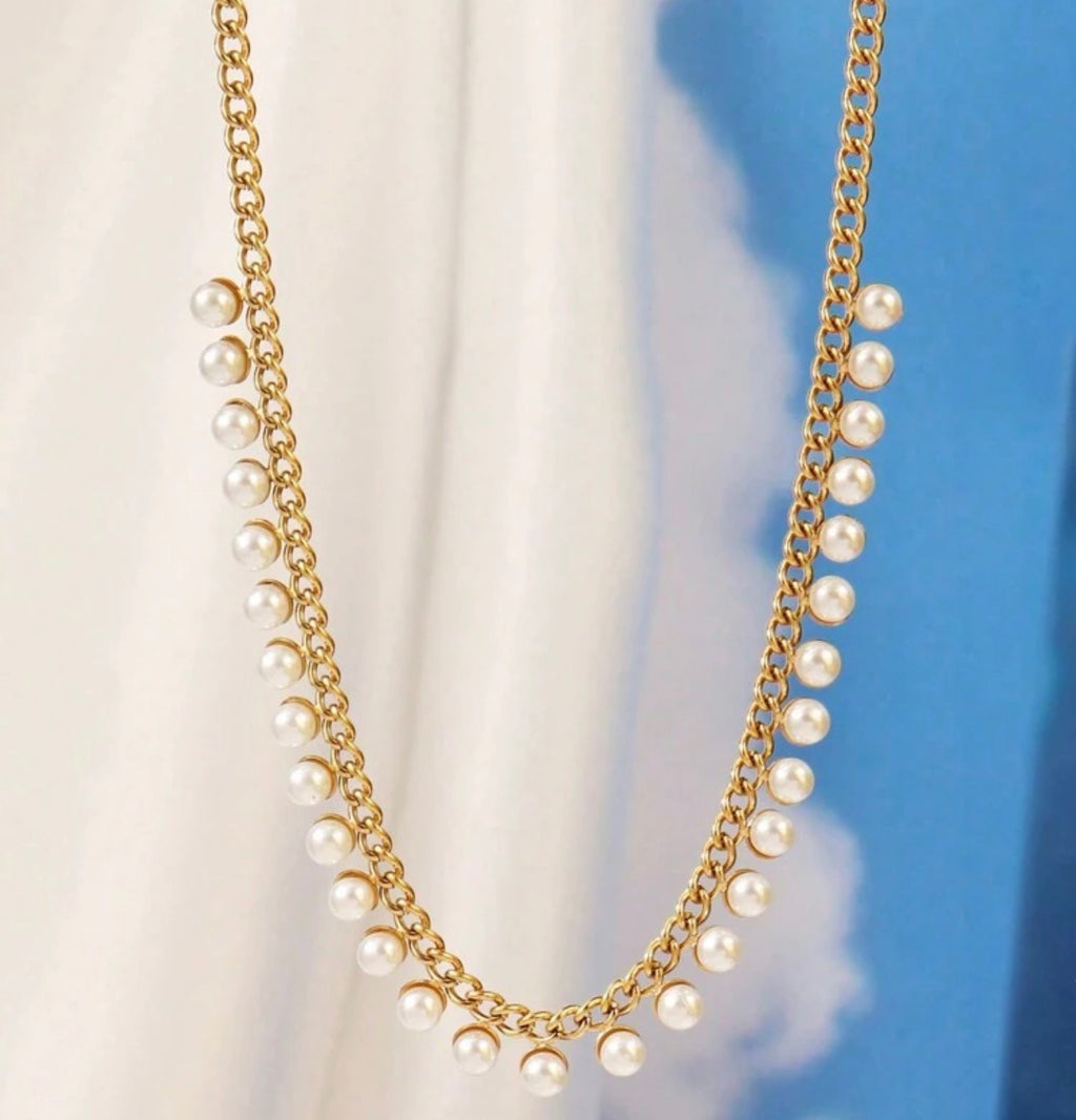 Pearl Aura Necklace