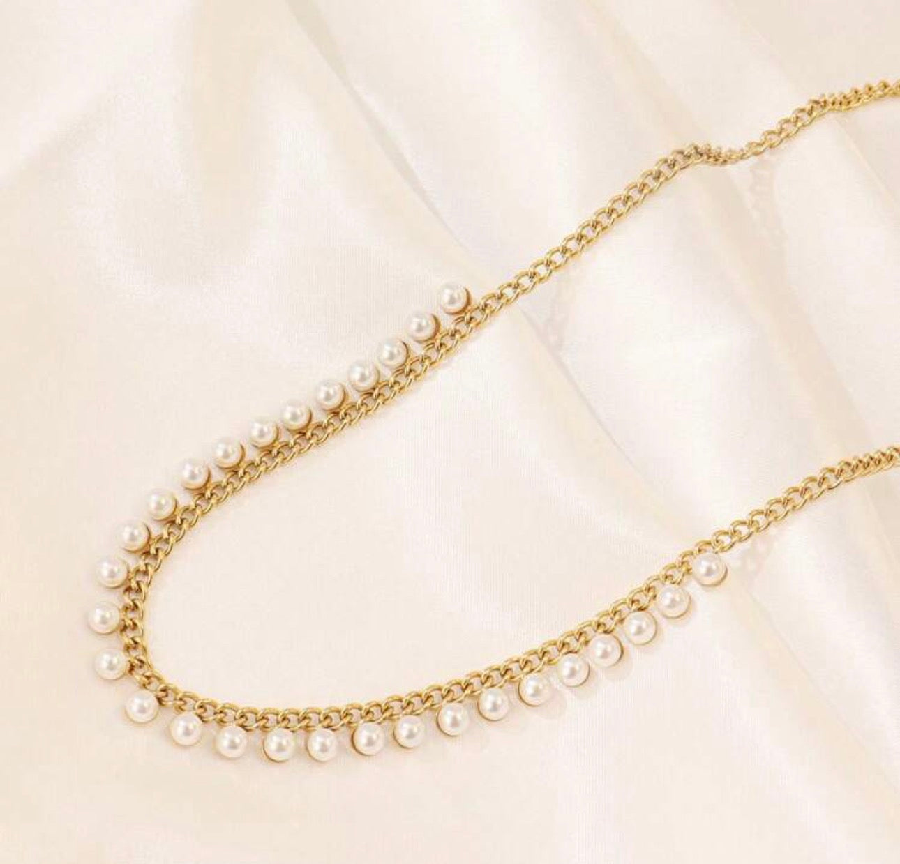 Pearl Aura Necklace